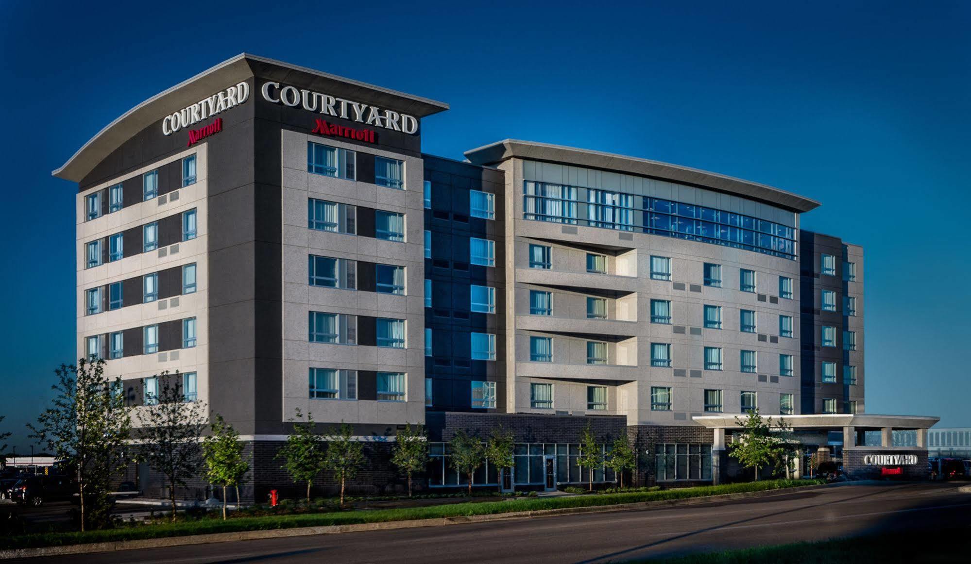 Courtyard By Marriott Winnipeg Airport Exterior foto